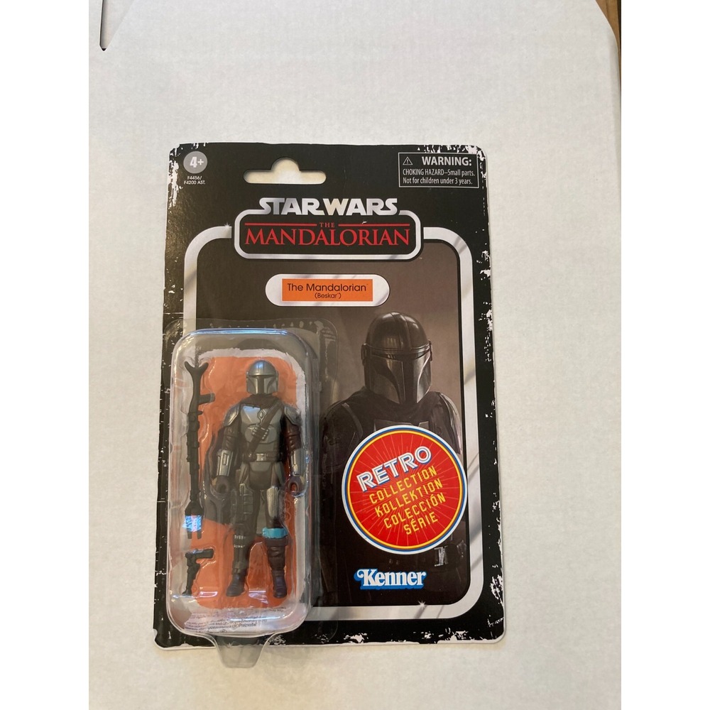 Star Wars Retro Collection The Mandalorian with Beskar Armor Action Figure NOC